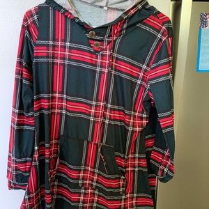 Women's medium never worn Hooded Long Sleeve Plaid tunic